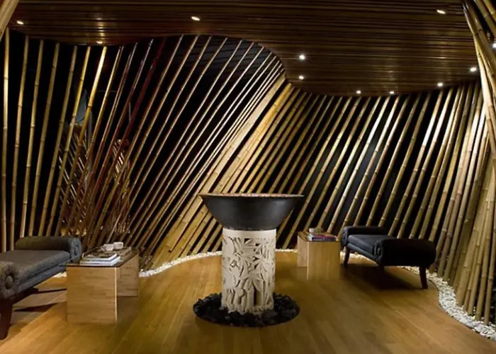 Kupu Kupu Club & 4*