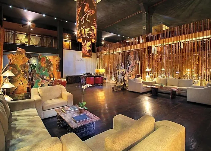 Kupu Kupu Club & 4*
