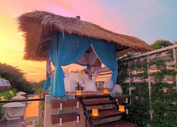ホテル Kupu Kupu Club & 4*
