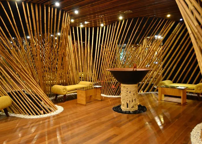 Kupu Kupu Club & 4*