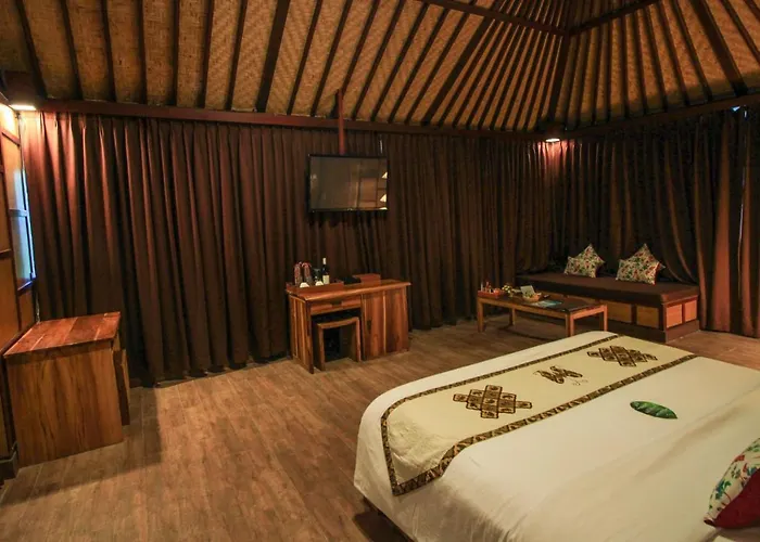 Kupu Kupu Club & 4*