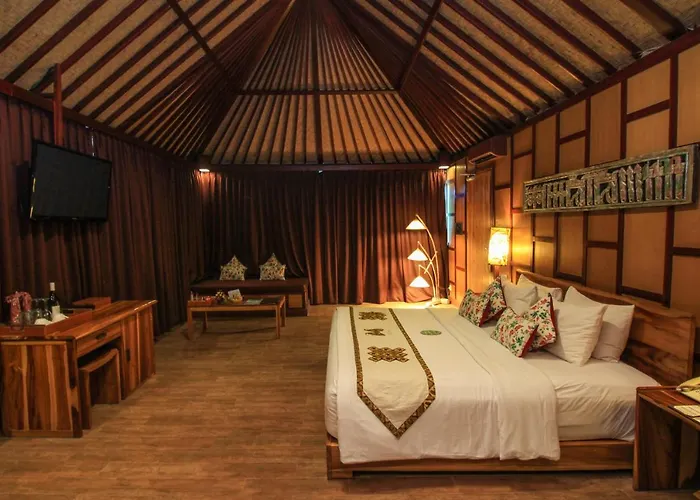 Kupu Kupu Club & 4*